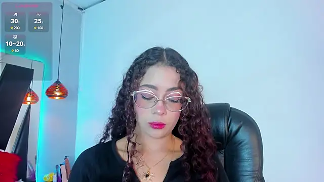 antonelllepiercee online show from January 25, 11:44 am