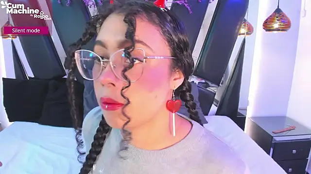 antonelllepiercee online show from January 8, 11:23 am