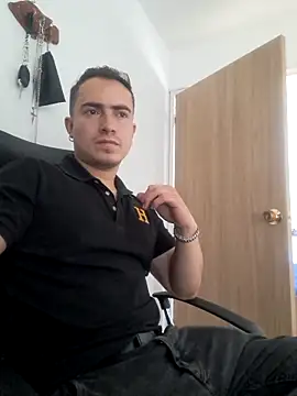 dragon1006 online show from March 16, 9:05 pm