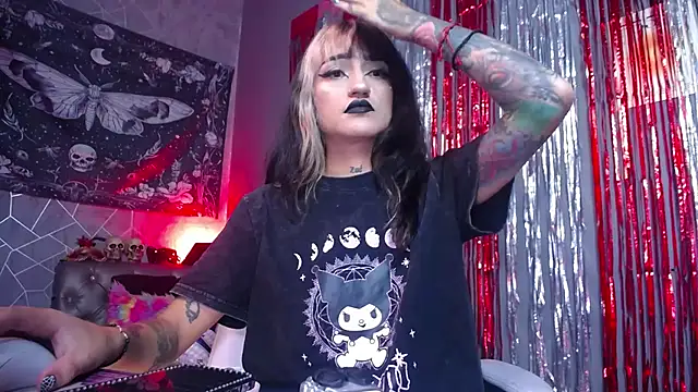 amelierouss online show from May 6, 10:59 pm