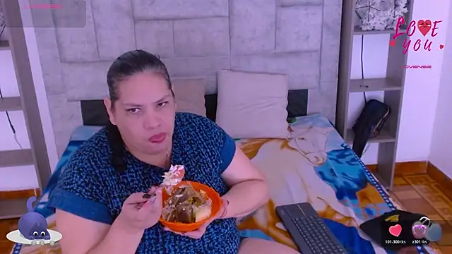 Snapshot of Candy_and_Jh0n chatting on February 18, 8:05 pm Candy and Jh0n online show from February 18, 8:05 pm