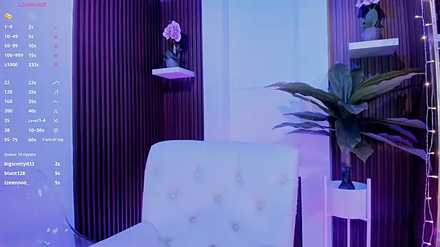 Snapshot of CattleyaScaly chatting on December 19, 1:28 am CattleyaScaly online show from December 19, 1:28 am