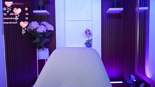 Snapshot of CattleyaScaly chatting on November 3, 7:26 pm CattleyaScaly online show from November 3, 7:26 pm