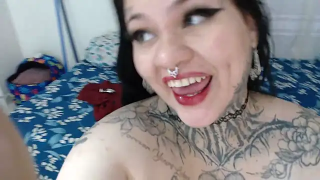 Snapshot of sherly_tattosss chatting on February 23, 7:55 am sherly tattosss online show from February 23, 7:55 am