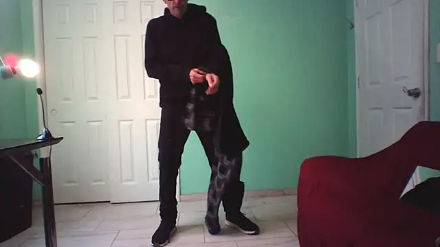 Snapshot of Pumpndeep chatting on March 10, 5:29 pm Pumpndeep online show from March 10, 5:29 pm