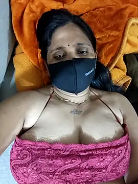 Snapshot of Neha8923 chatting on February 18, 8:27 am Neha8923 online show from February 18, 8:27 am