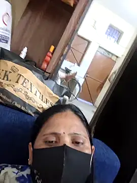 Snapshot of Neha8923 chatting on March 18, 12:25 pm Neha8923 online show from March 18, 12:25 pm