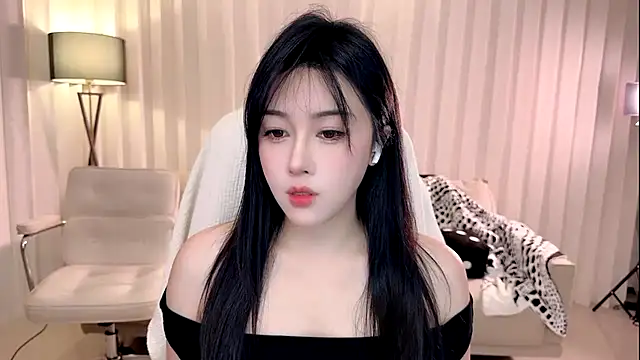 K-moumou online show from October 2, 3:30 pm