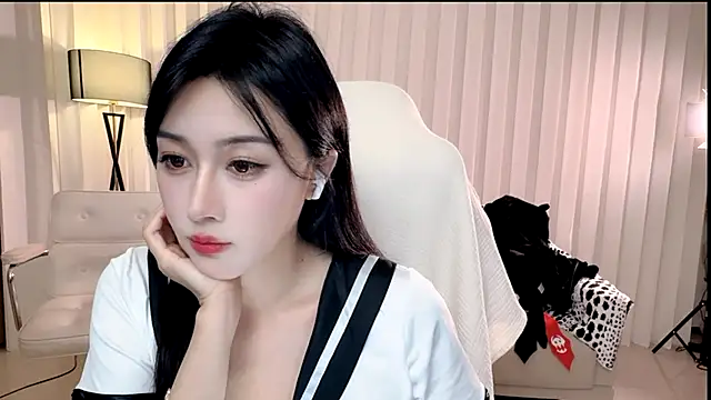 K-moumou online show from November 10, 3:11 pm