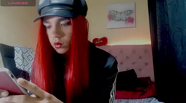Angiee Ts online show from January 28, 12:54 pm