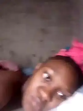 Snapshot of sexyfggal chatting on October 6, 11:35 pm sexyfggal online show from October 6, 11:35 pm