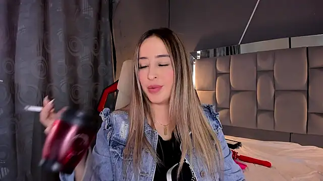 AliceSteel12 online show from March 4, 1:06 pm