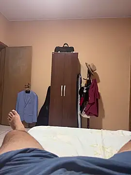 Snapshot of Junior_Larissa04 chatting on December 24, 2:43 am Junior Larissa04 online show from December 24, 2:43 am