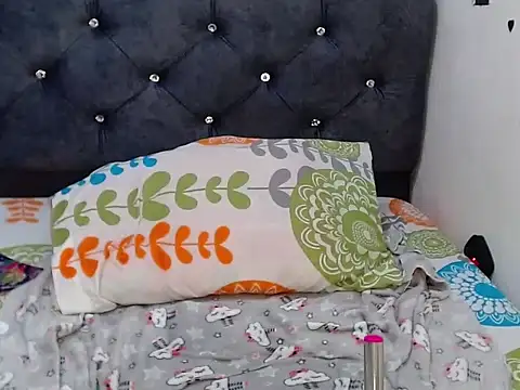 Lunaxx21 online show from February 3, 6:22 am