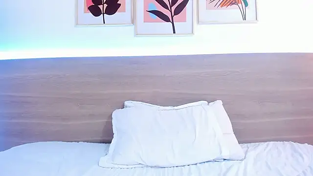 nataliiiiia online show from January 3, 2:40 pm