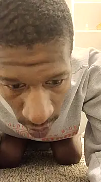 Snapshot of willywonka7793 chatting on December 22, 5:01 am willywonka7793 online show from December 22, 5:01 am