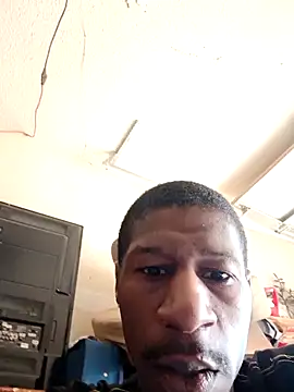 Snapshot of willywonka7793 chatting on January 16, 6:16 pm willywonka7793 online show from January 16, 6:16 pm