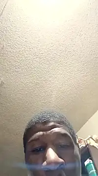 Snapshot of willywonka7793 chatting on March 6, 1:57 pm willywonka7793 online show from March 6, 1:57 pm