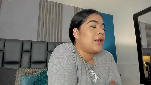 EmmaBecket2 online show from January 15, 7:26 am