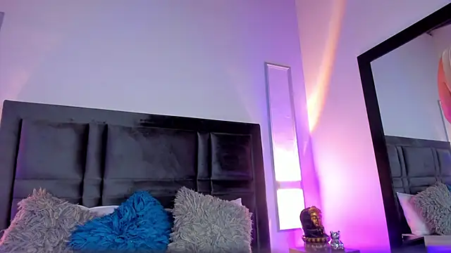 EmmaBecket2 online show from March 14, 4:32 am