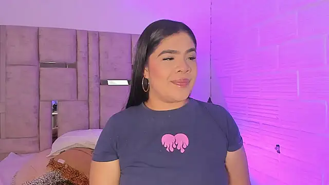 EmmaBecket2 online show from October 22, 4:46 am