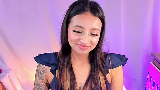 adelarangel online show from February 7, 10:20 pm