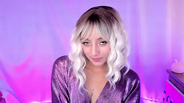 adelarangel online show from February 19, 9:14 pm