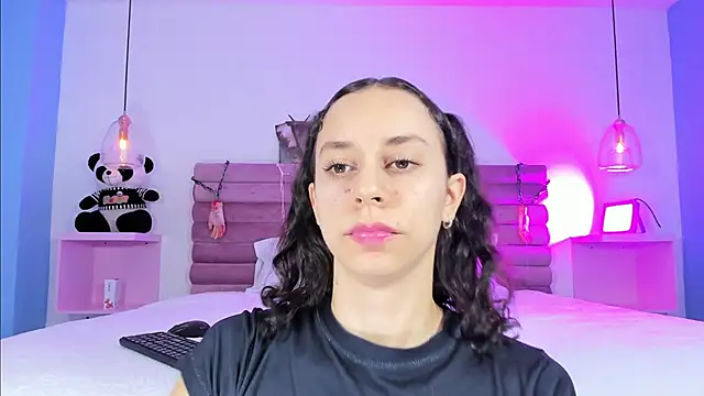 Snapshot of AbyCooper chatting on October 12, 12:53 am AbyCooper online show from October 12, 12:53 am