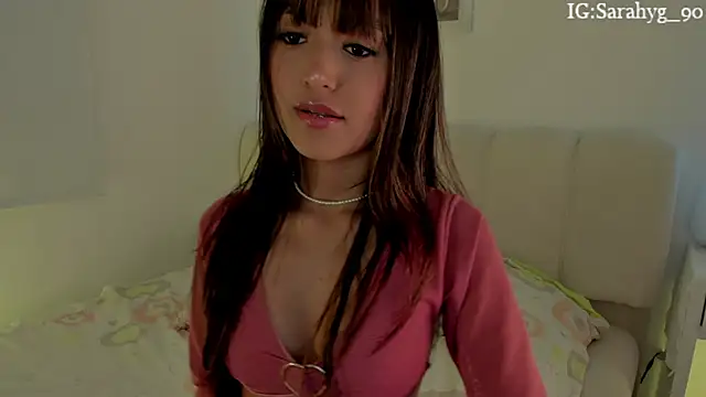 sara gwen online show from February 1, 1:26 am