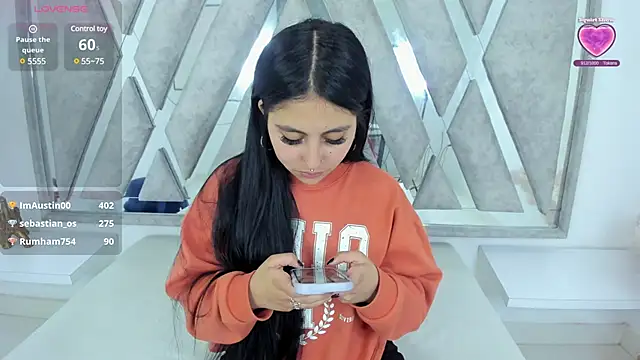 Annie9  online show from January 10, 7:25 am