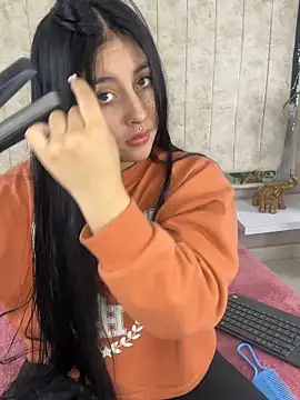 Annie9  online show from March 14, 10:27 pm