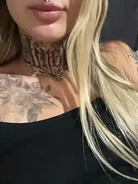 hotskinny1 online show from March 23, 1:09 am