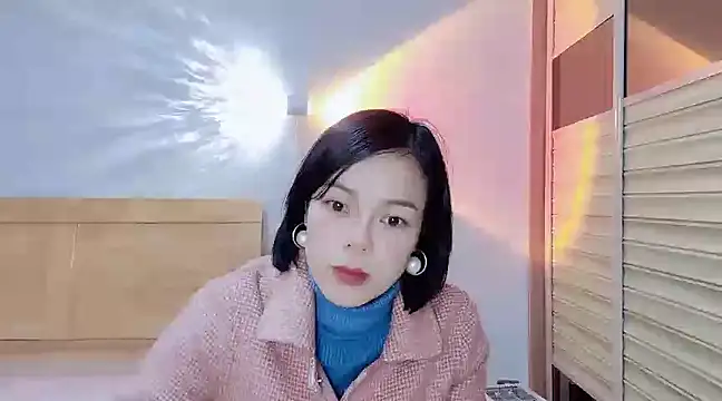 Linda-LL online show from December 17, 2:33 pm