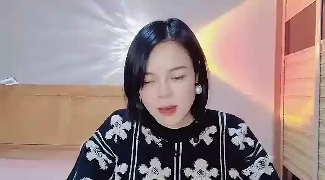 Linda-LL online show from December 18, 6:21 am