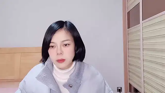 Linda-LL online show from December 23, 4:55 am