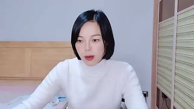 Linda-LL online show from December 26, 1:32 pm