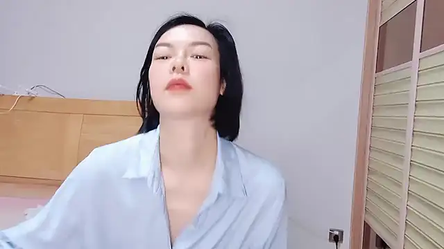 Linda-LL online show from December 28, 9:51 pm