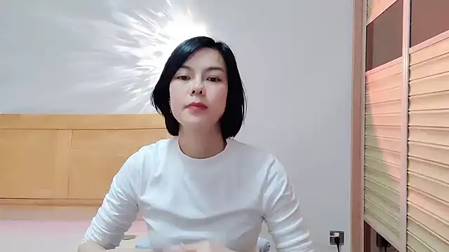 Linda-LL online show from December 30, 6:53 am