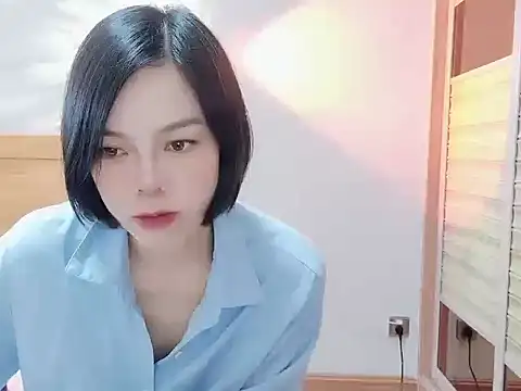 Linda-LL online show from January 3, 2:43 am