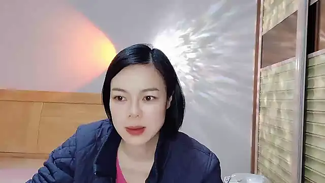 Linda-LL online show from January 10, 2:04 am