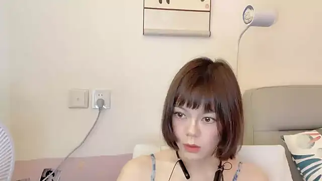 Linda-LL online show from October 13, 5:40 am