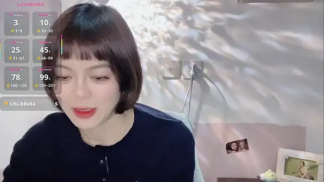 Linda-LL online show from October 31, 12:39 pm