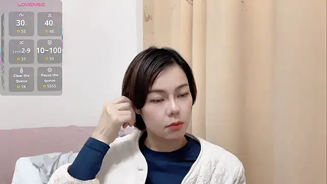 Linda-LL online show from December 18, 11:16 am