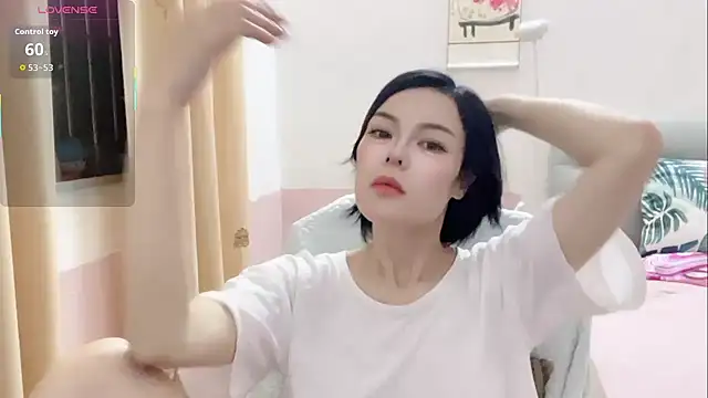 Linda-LL online show from June 12, 3:22 pm