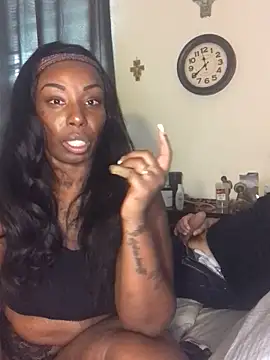 kreamMilf online show from October 1, 6:36 pm