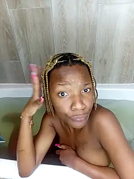 SHANTYBABE online show from September 17, 7:37 pm