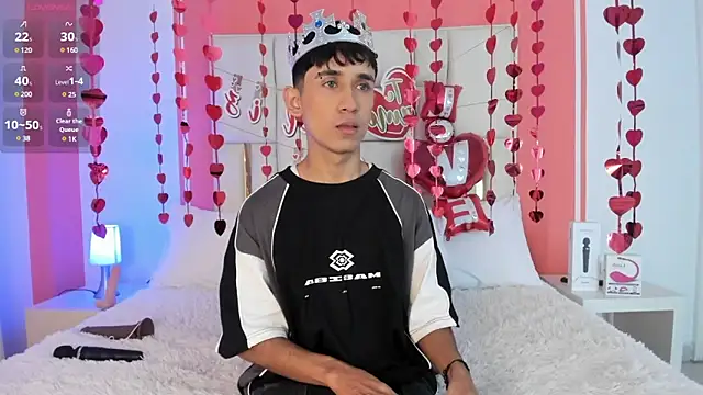 Thayler jones online show from February 7, 11:23 am