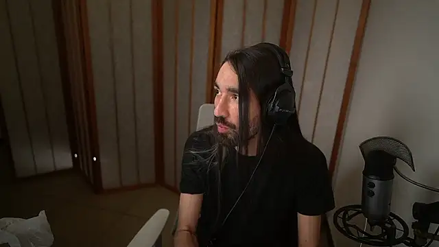 Snapshot of Your_Ice_cream chatting on March 27, 4:29 pm Your Ice cream online show from March 27, 4:29 pm