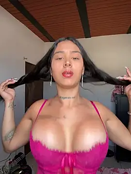 paisitahot1975 online show from January 22, 4:55 pm