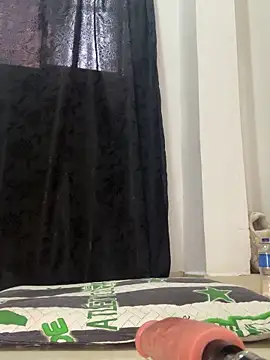 paisitahot1975 online show from October 10, 8:41 pm